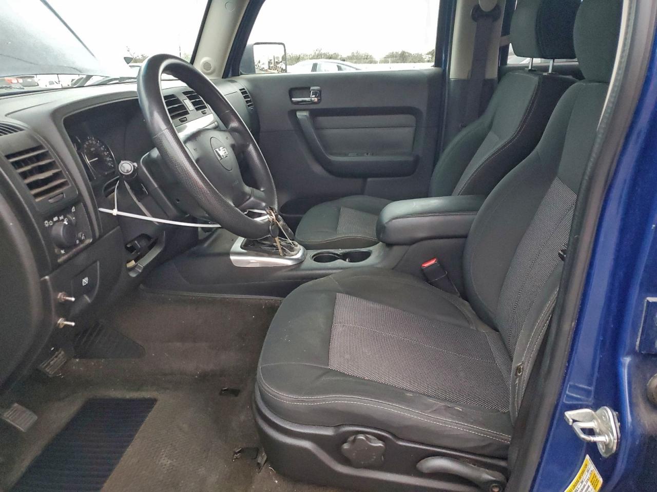 2006 HUMMER H3 photo 7