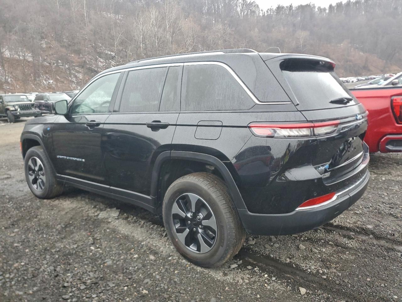 2023 JEEP GRAND CHEROKEE LIMITED 4XE photo 2