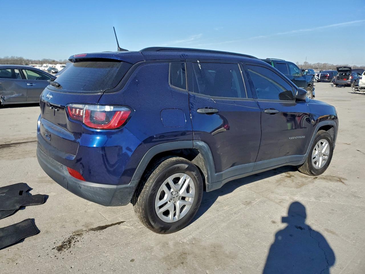 2017 JEEP COMPASS SPORT photo 3