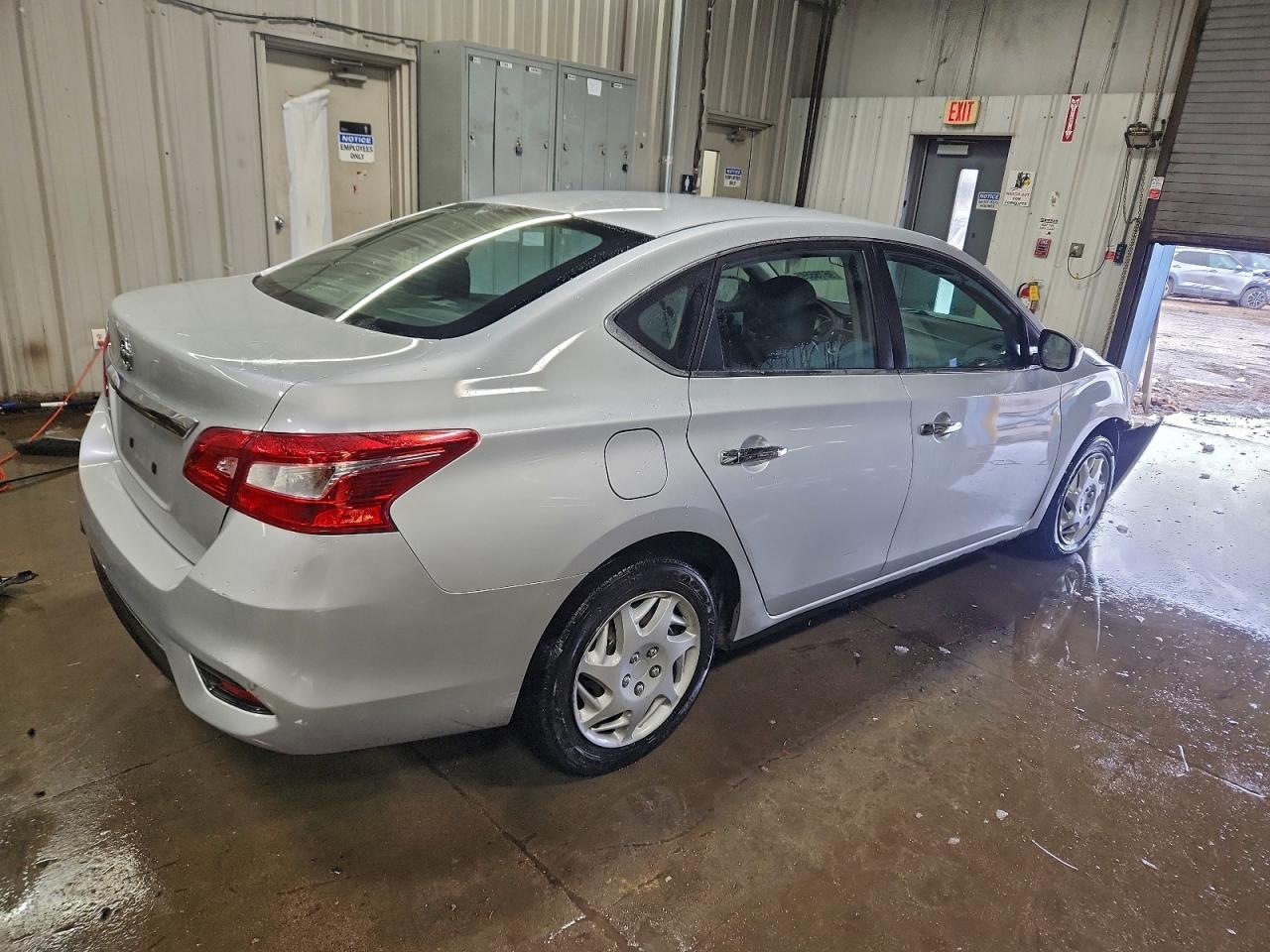 2019 NISSAN SENTRA S photo 3