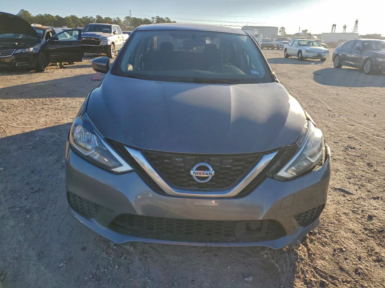 2019 NISSAN SENTRA S photo 5