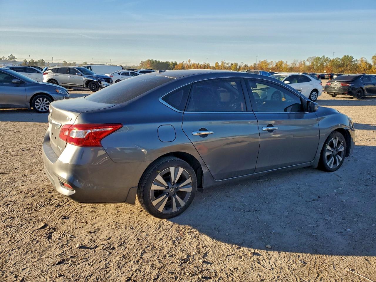 2019 NISSAN SENTRA S photo 3