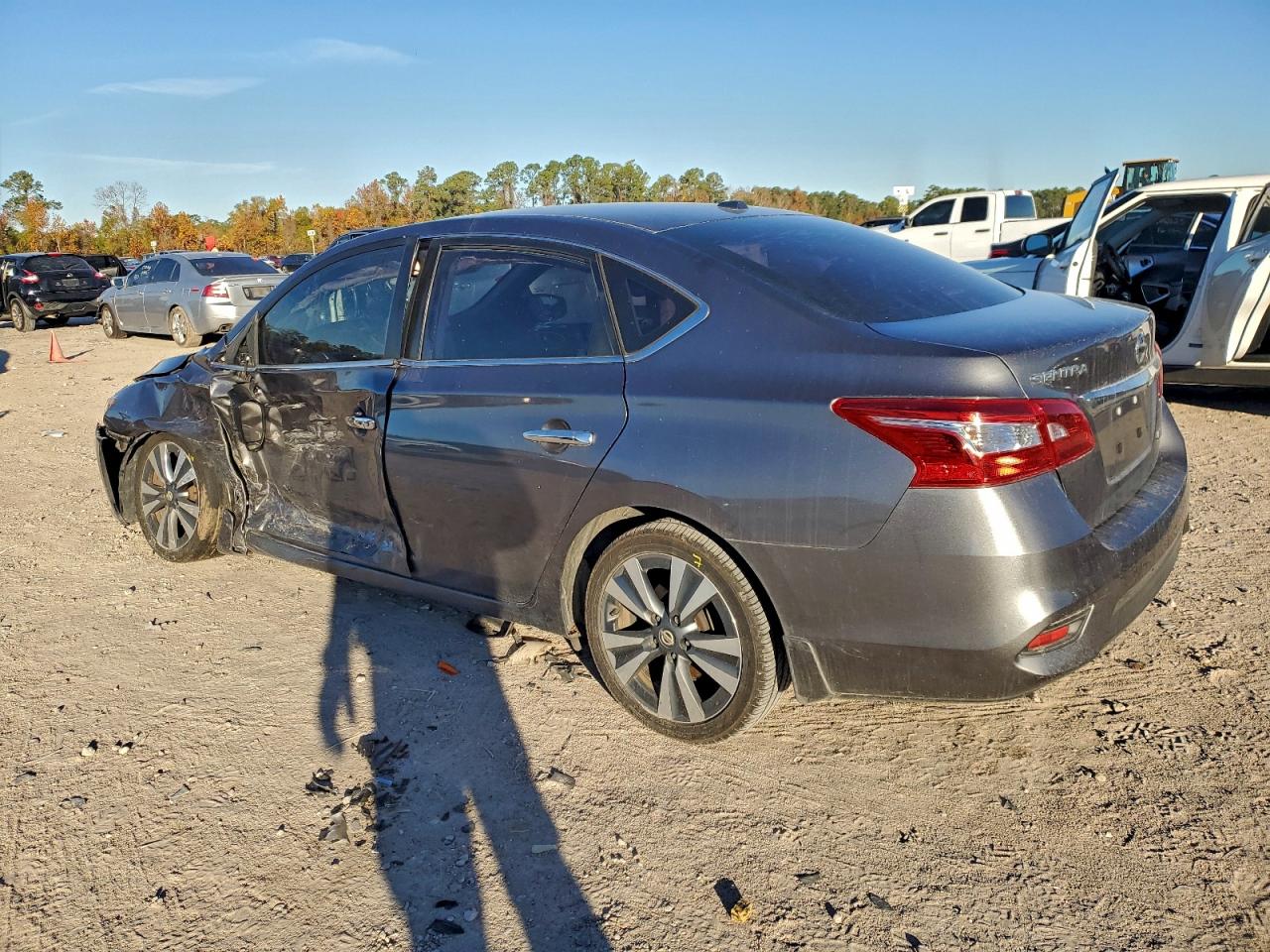 2019 NISSAN SENTRA S photo 2