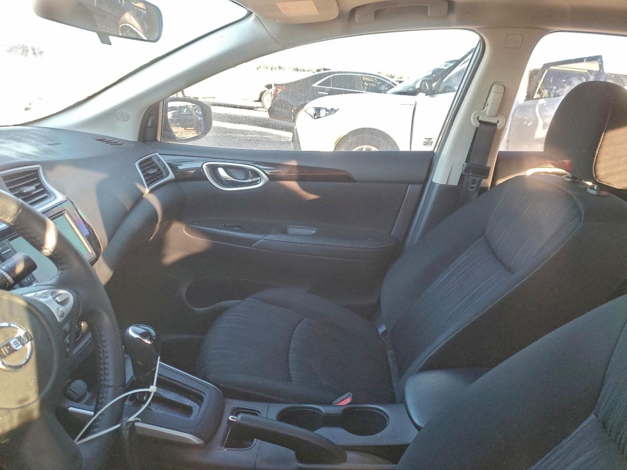 2019 NISSAN SENTRA S photo 7