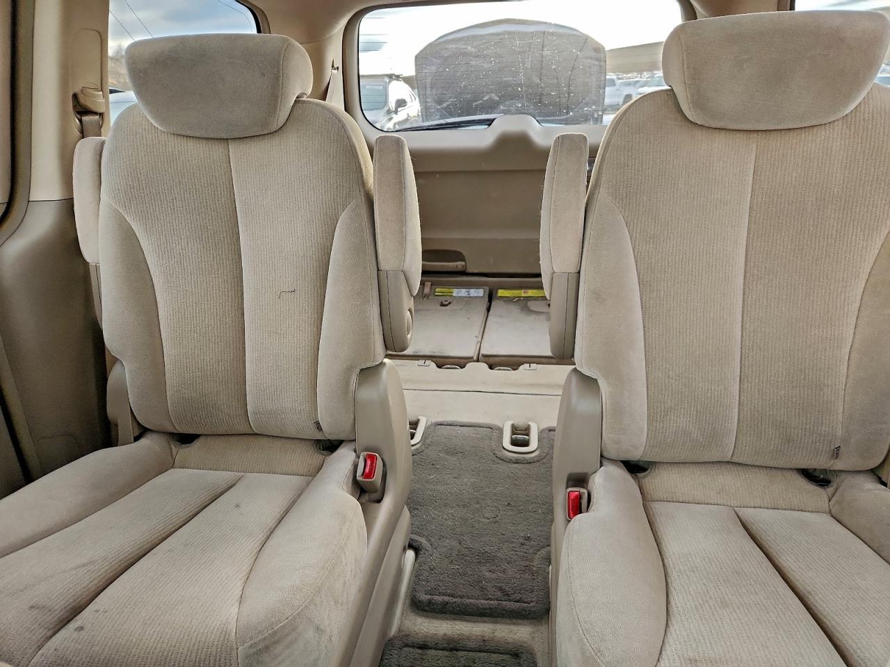 2007 KIA SEDONA EX photo 10