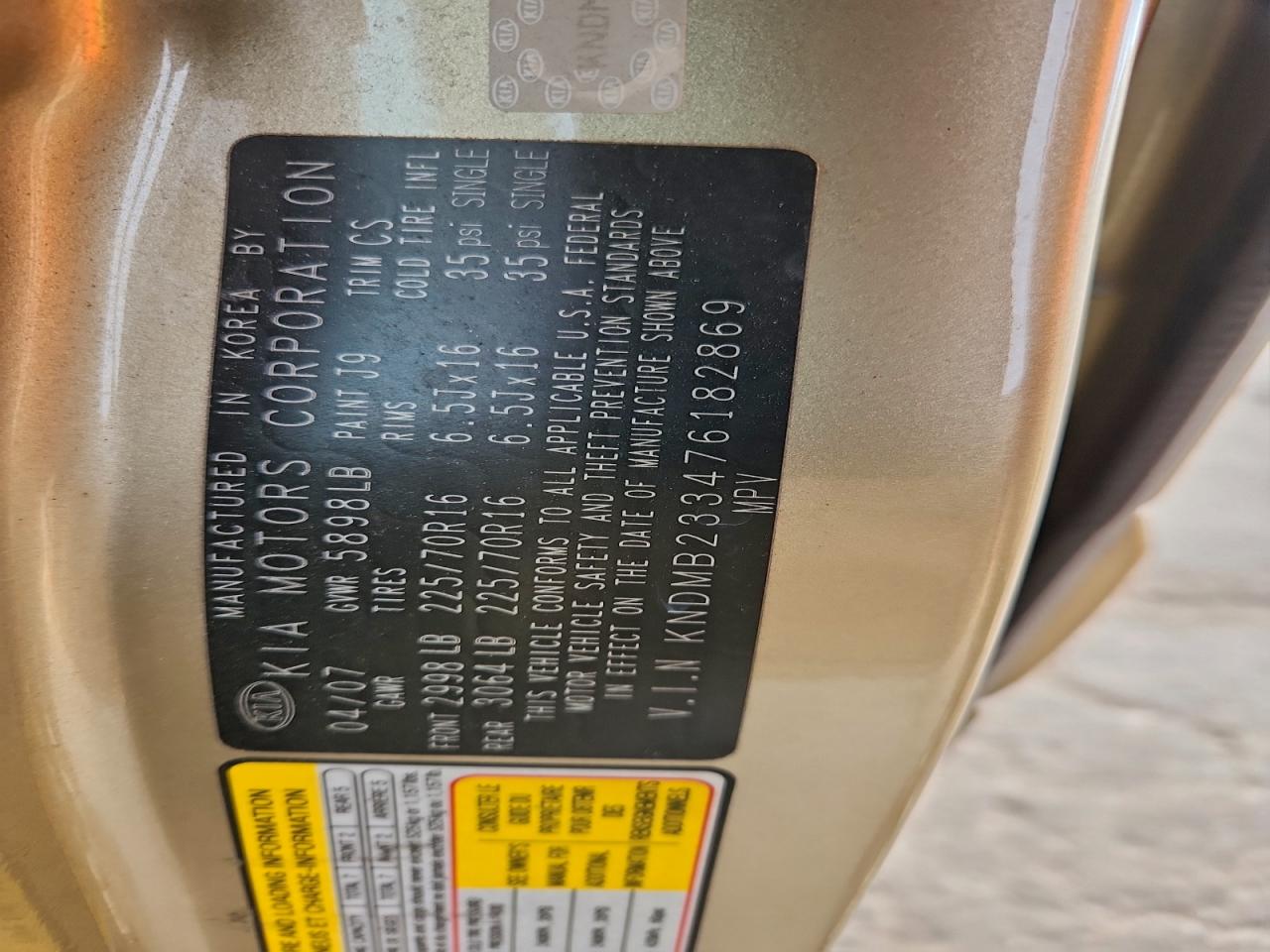 2007 KIA SEDONA EX photo 13