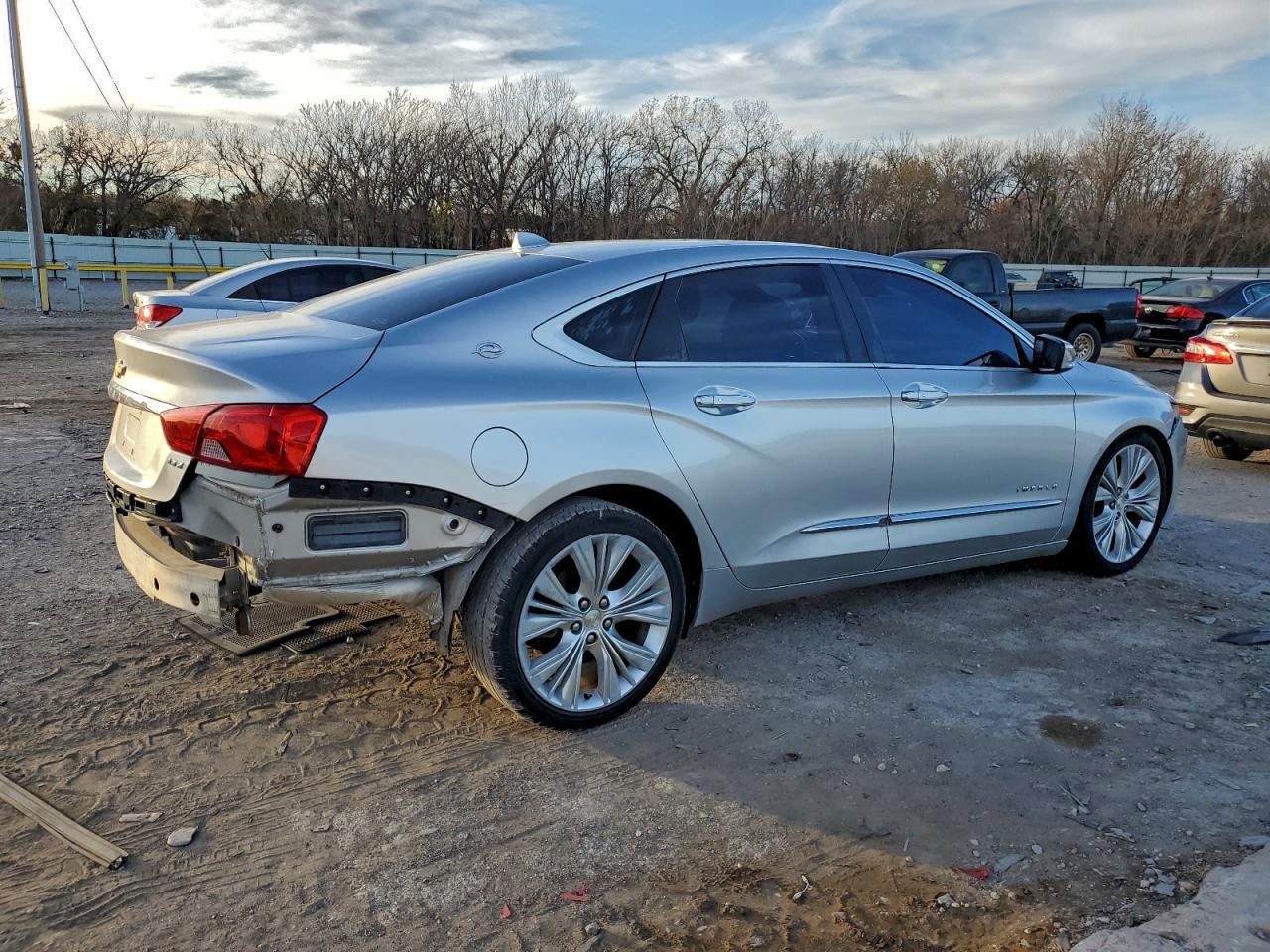 2014 CHEVROLET IMPALA LTZ photo 3