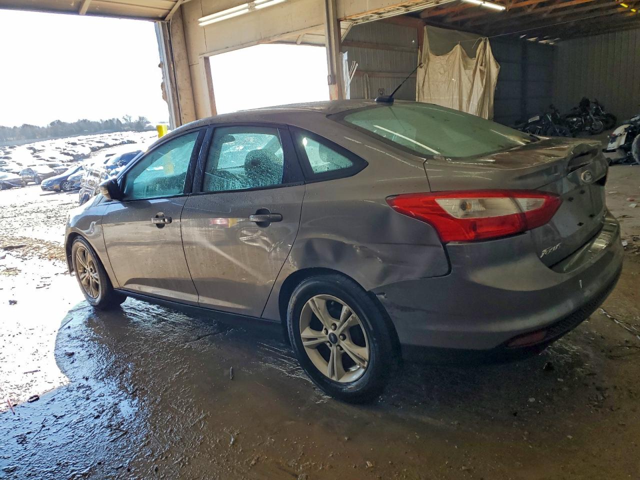 2014 FORD FOCUS SE photo 2