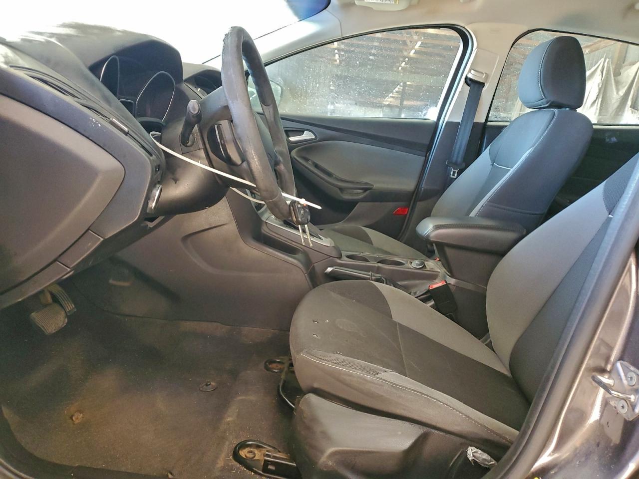 2014 FORD FOCUS SE photo 7
