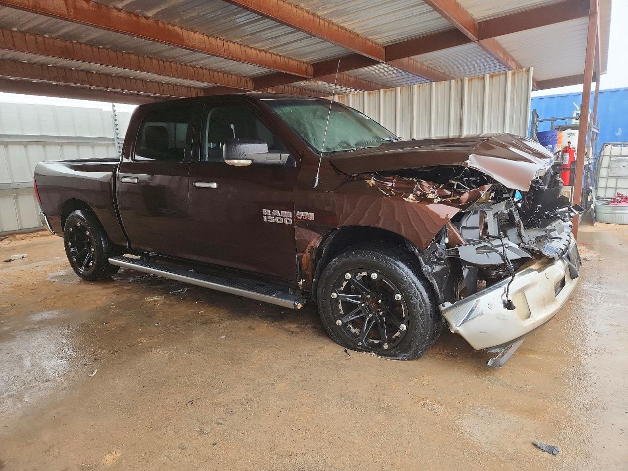 2015 RAM 1500 SLT photo 7