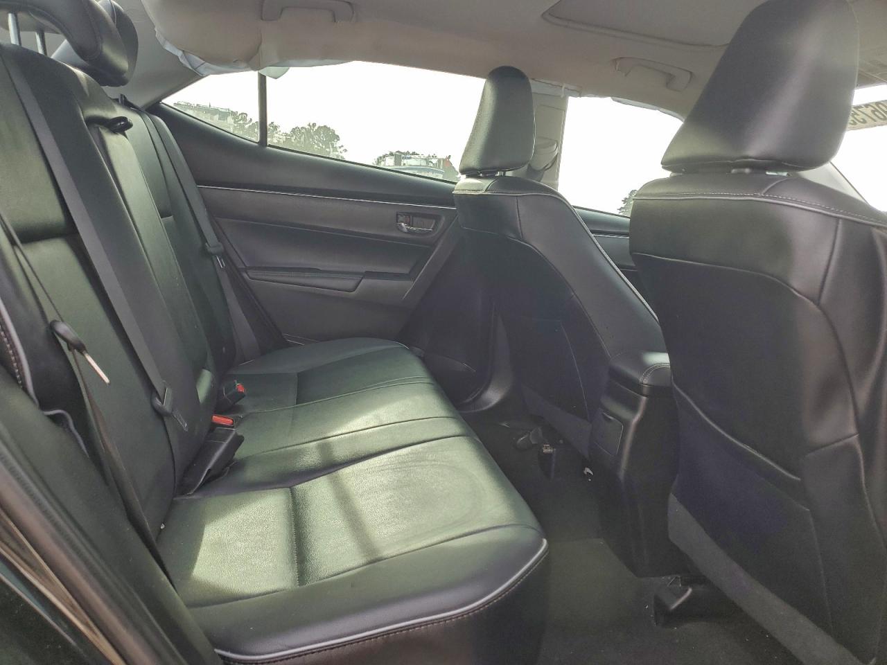 2017 TOYOTA COROLLA L photo 19