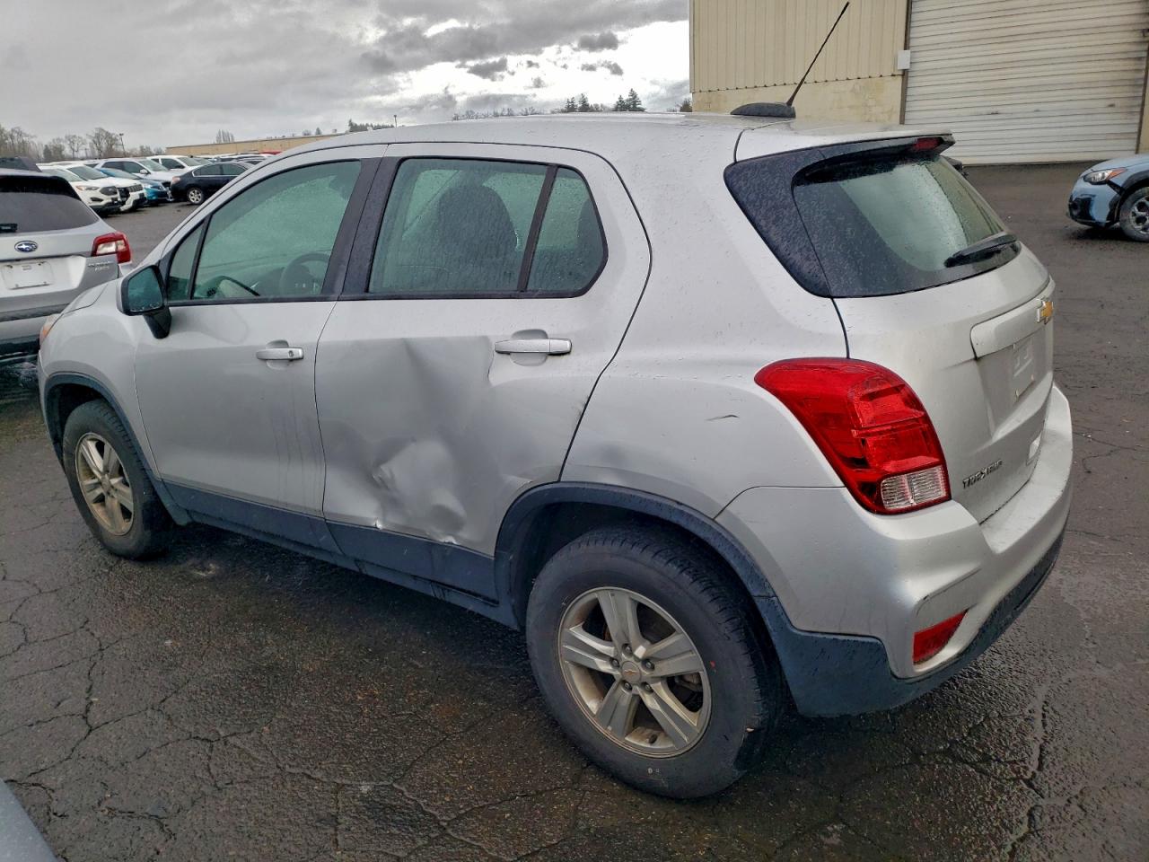 2020 CHEVROLET TRAX LS photo 4