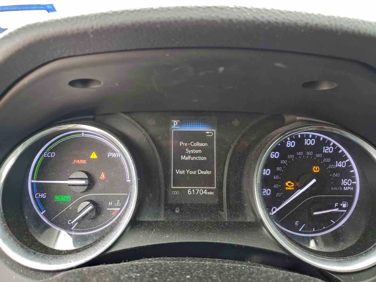 2019 TOYOTA CAMRY LE photo 25