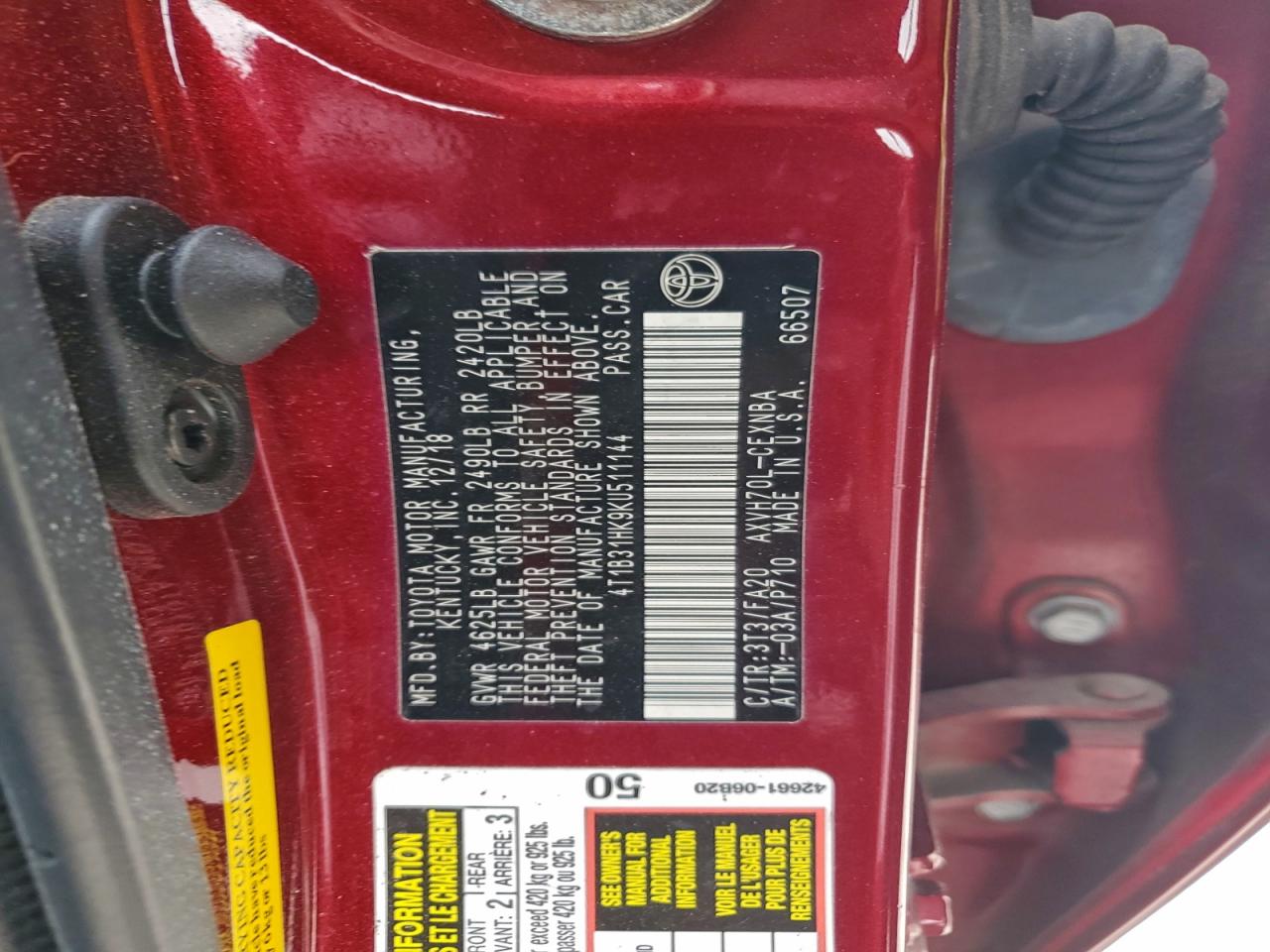 2019 TOYOTA CAMRY LE photo 37
