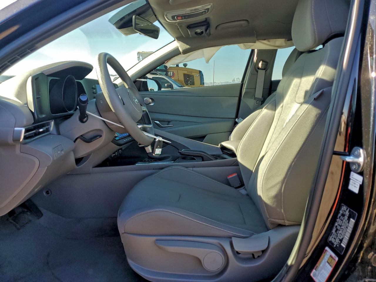 2023 HYUNDAI ELANTRA SEL photo 7