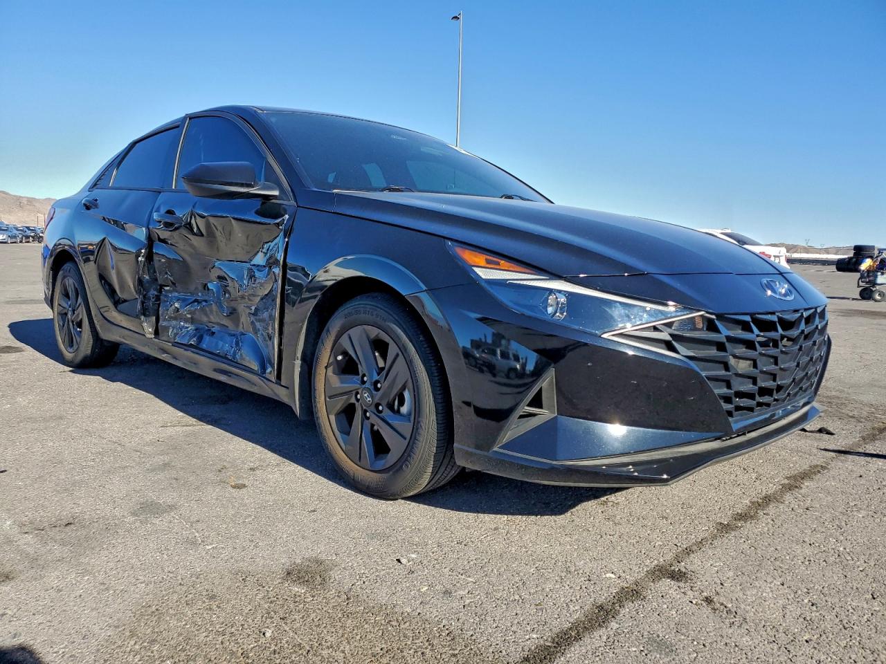 2023 HYUNDAI ELANTRA SEL photo 4