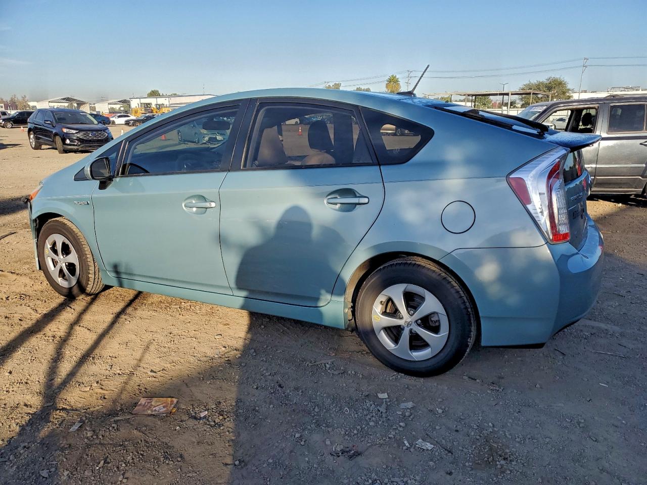 2013 TOYOTA PRIUS photo 2