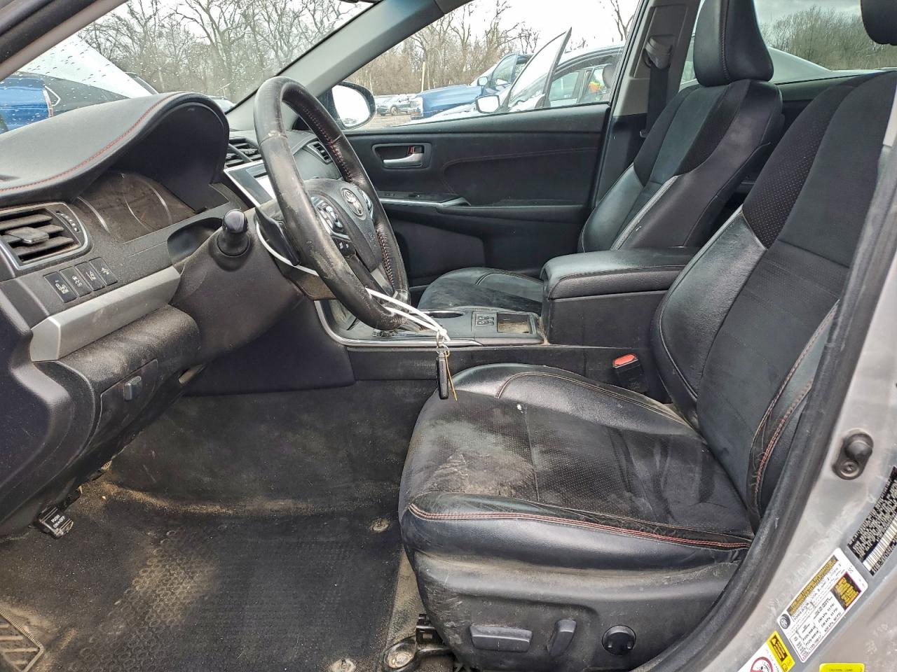 2016 TOYOTA CAMRY LE photo 7