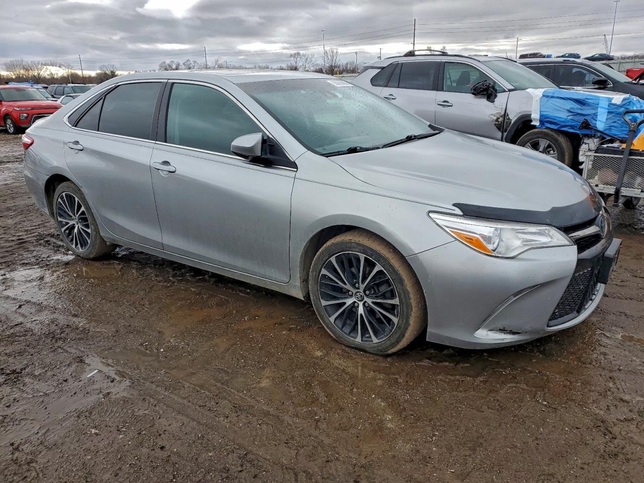 2016 TOYOTA CAMRY LE photo 4