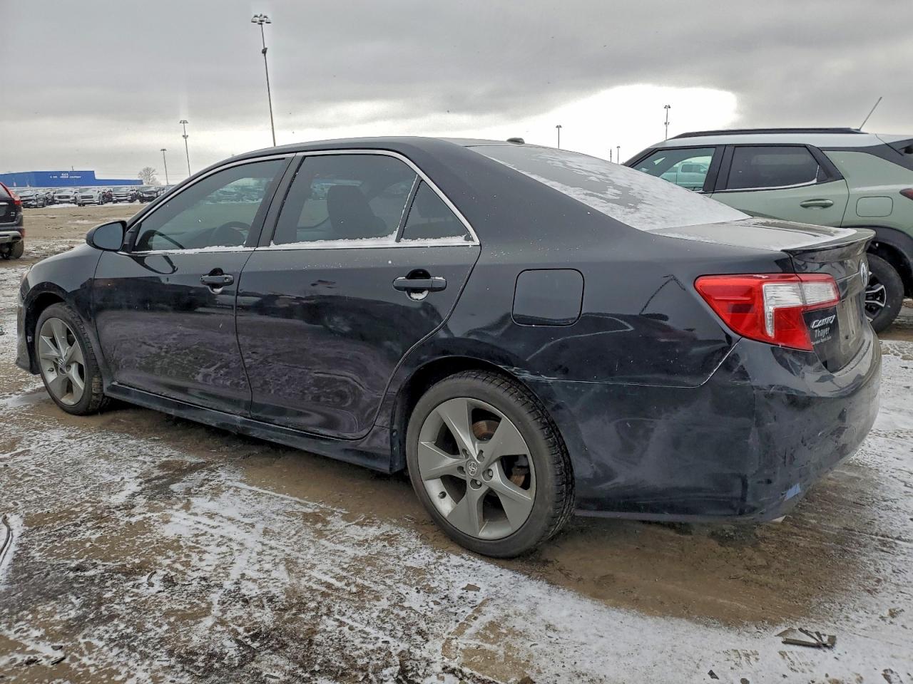 2012 TOYOTA CAMRY SE photo 3