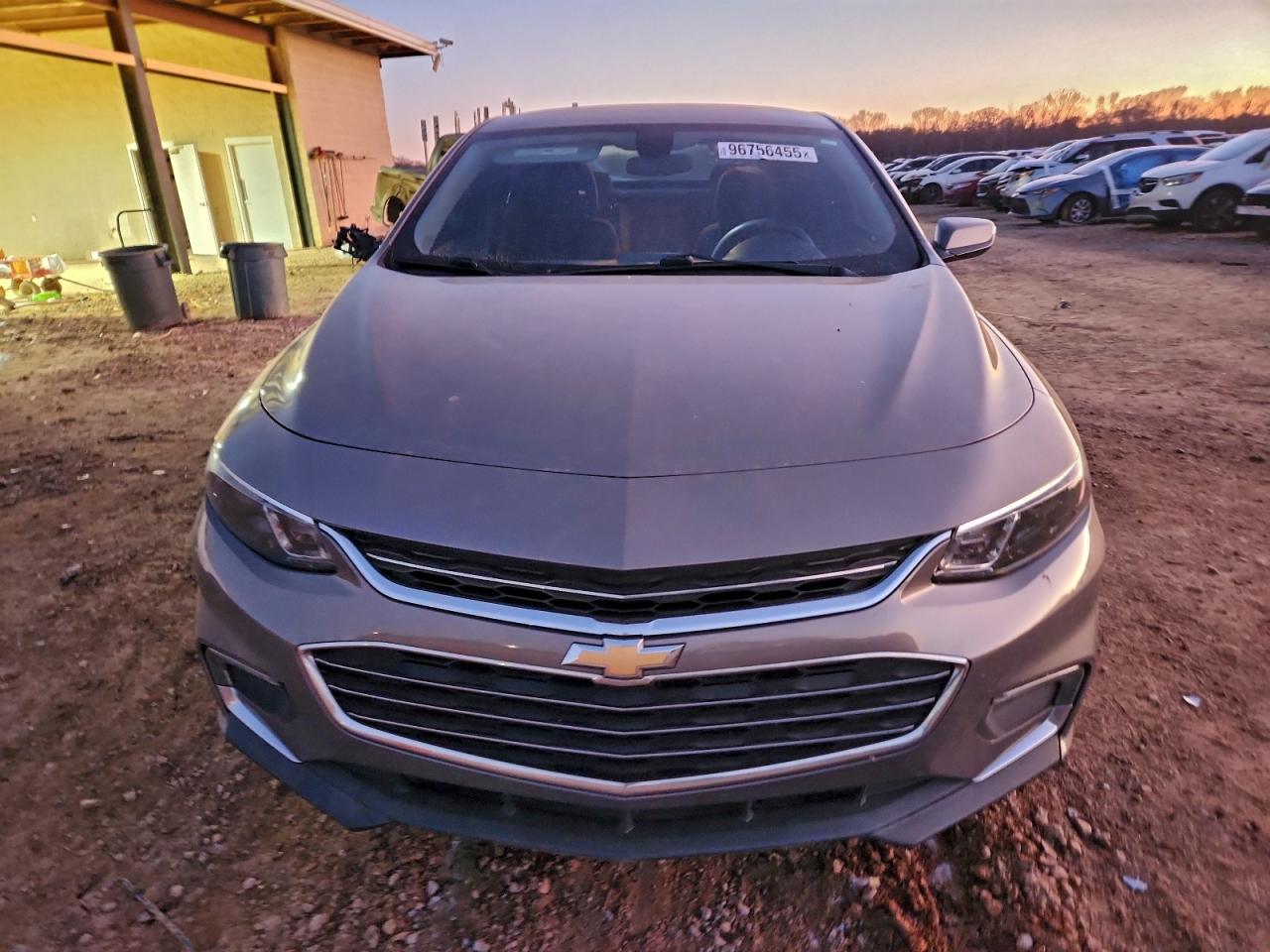 2018 CHEVROLET MALIBU LT photo 5