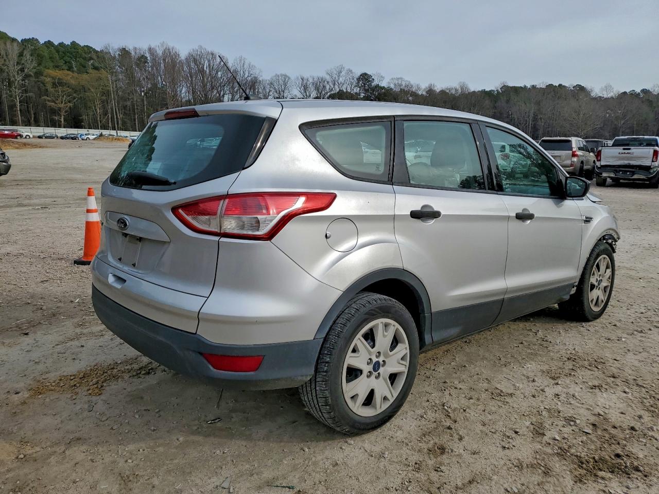 2014 FORD ESCAPE S photo 3