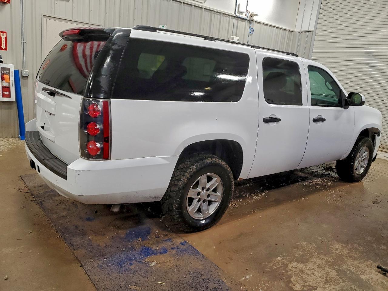 2008 GMC YUKON XL K1500 photo 3