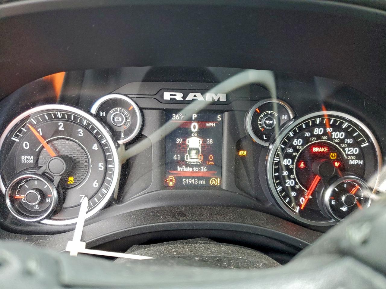 2023 RAM 1500 BIG HORN/LONE STAR photo 9