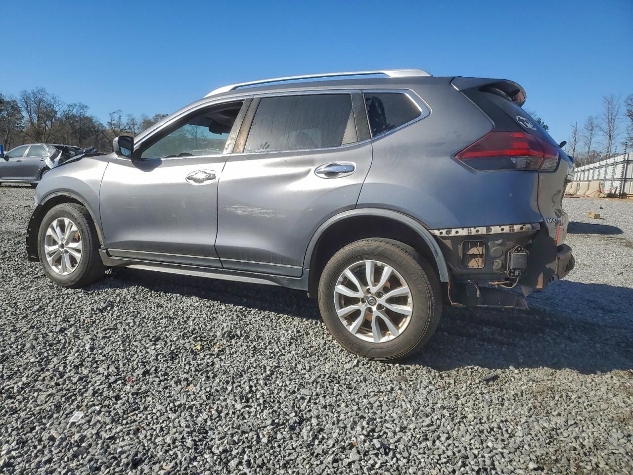 2019 NISSAN ROGUE S photo 2