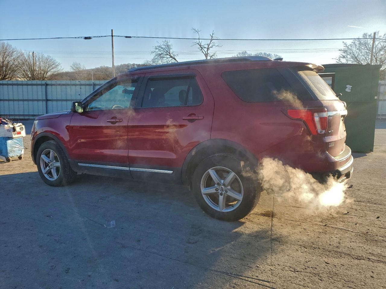 2018 FORD EXPLORER XLT photo 2