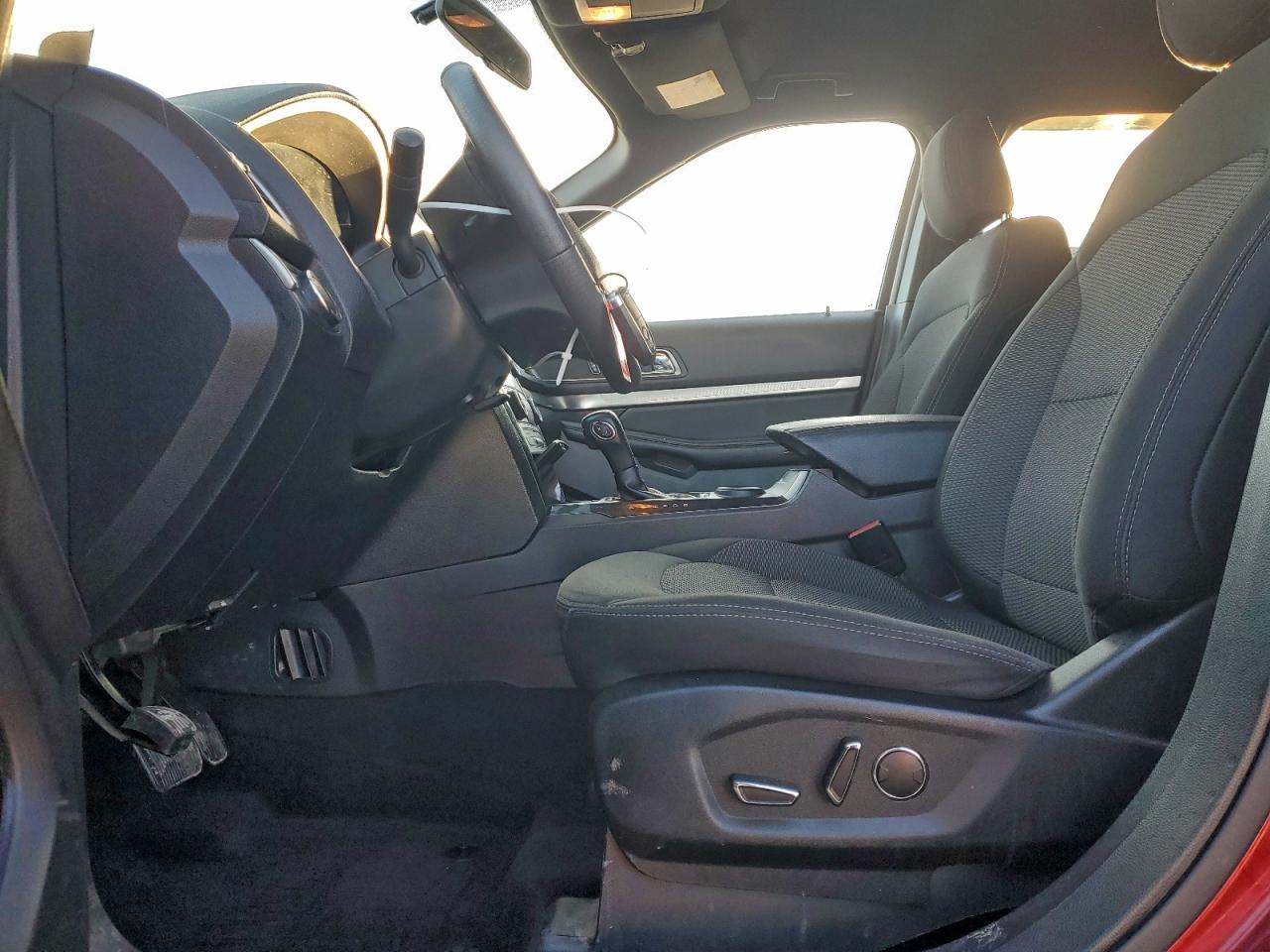 2018 FORD EXPLORER XLT photo 7