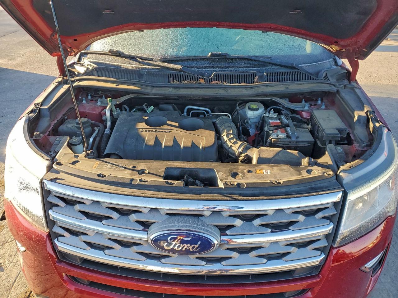 2018 FORD EXPLORER XLT photo 12