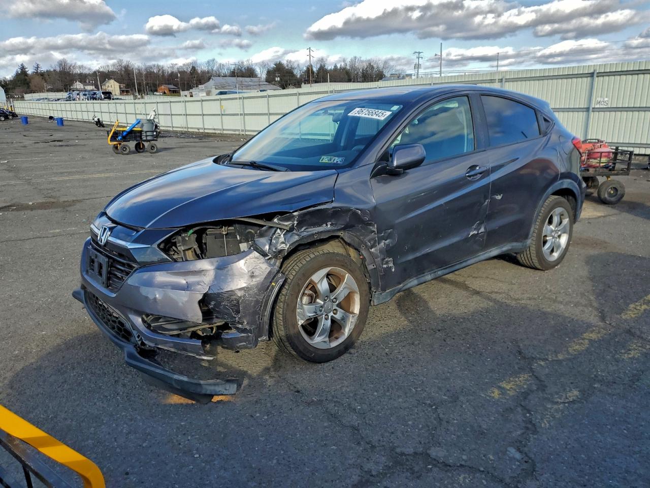 2016 HONDA HR-V LX — FRONT END damage — photo 1