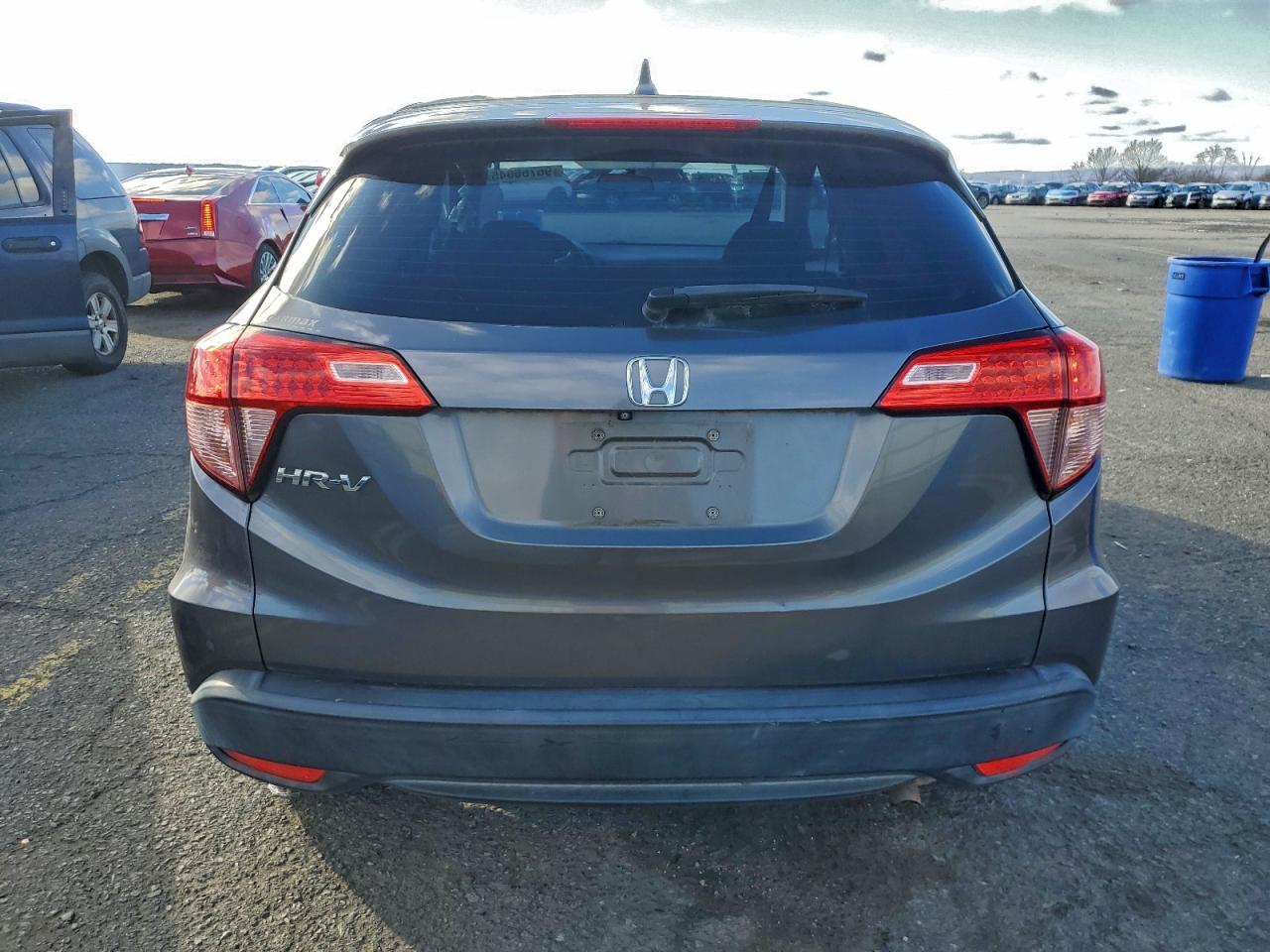 2016 HONDA HR-V LX photo 6