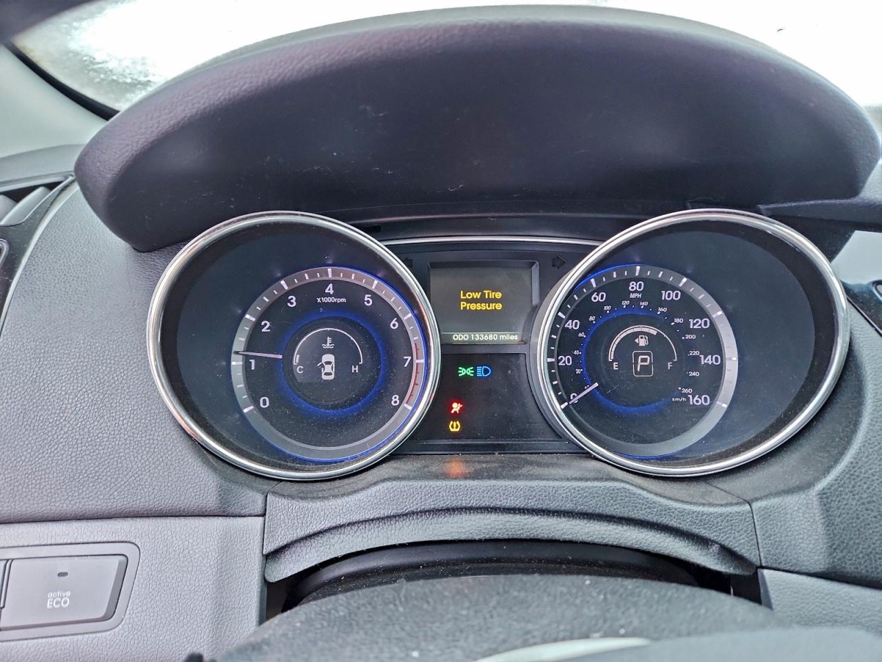2014 HYUNDAI SONATA SE photo 9