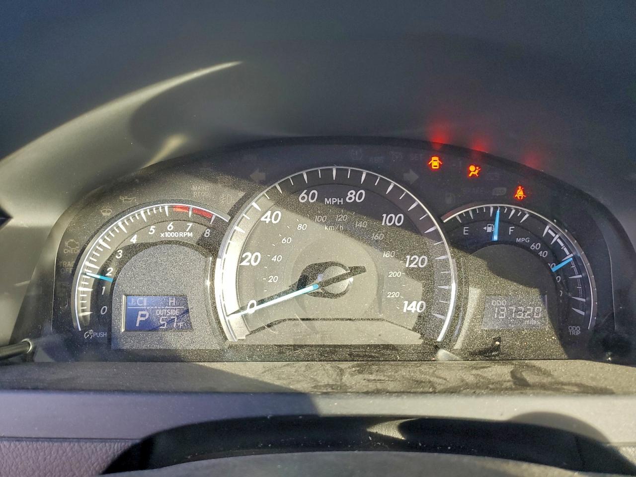2014 TOYOTA CAMRY L photo 9