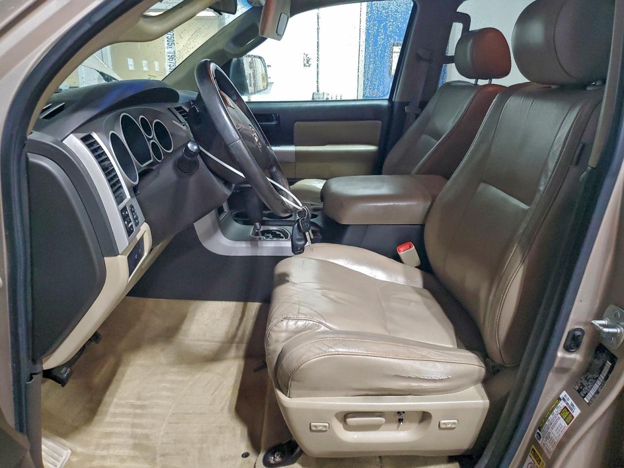 2008 TOYOTA SEQUOIA SR5 photo 7