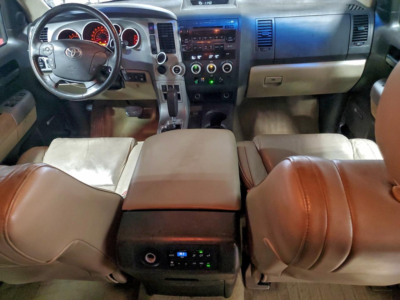 2008 TOYOTA SEQUOIA SR5 photo 8