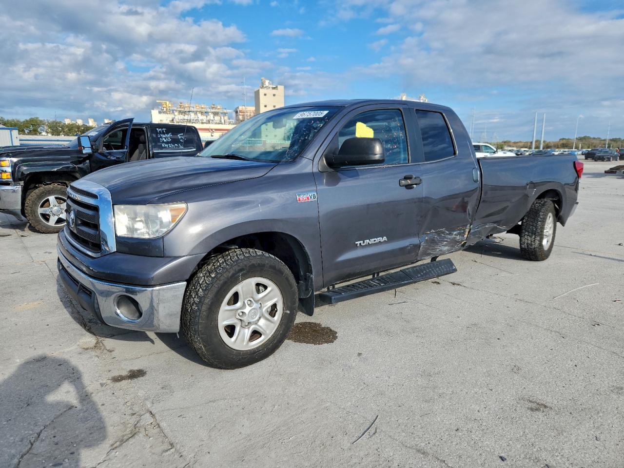 2013 TOYOTA TUNDRA