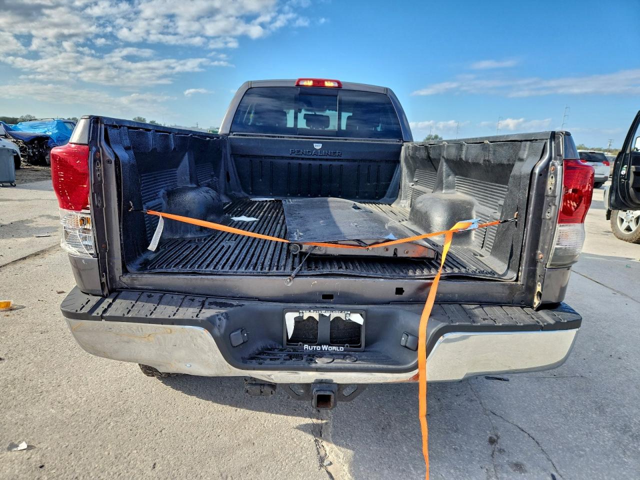 2013 TOYOTA TUNDRA DOUBLE CAB SR5 photo 6