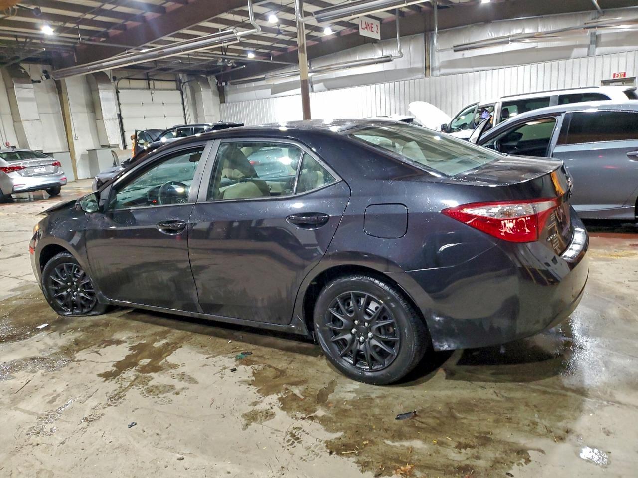 2016 TOYOTA COROLLA L photo 2