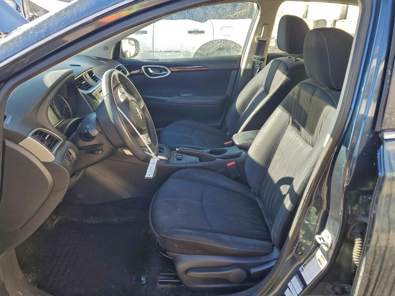 2016 NISSAN SENTRA S photo 13