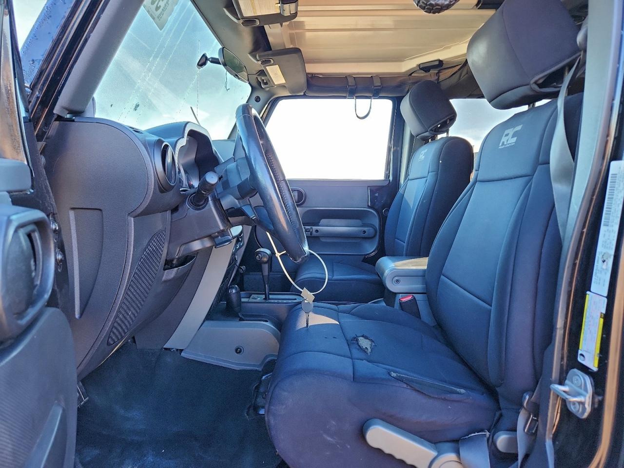 2010 JEEP WRANGLER UNLIMITED SPORT photo 13