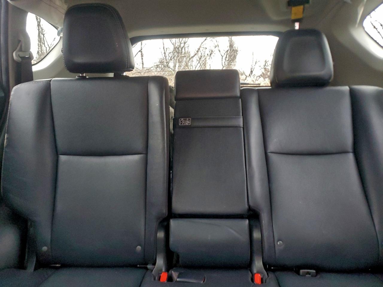 2018 TOYOTA RAV4 HV LIMITED photo 10