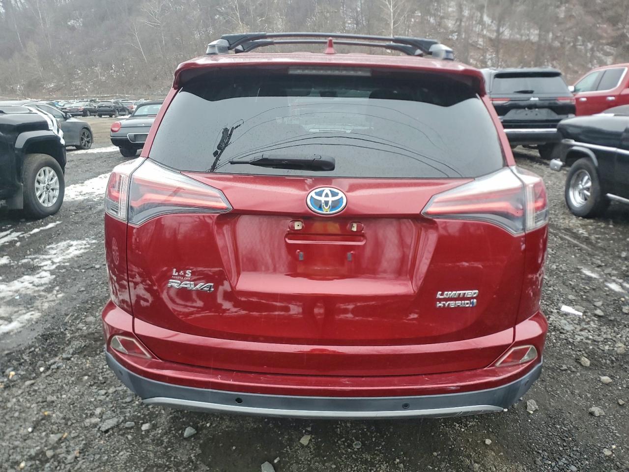 2018 TOYOTA RAV4 HV LIMITED photo 6