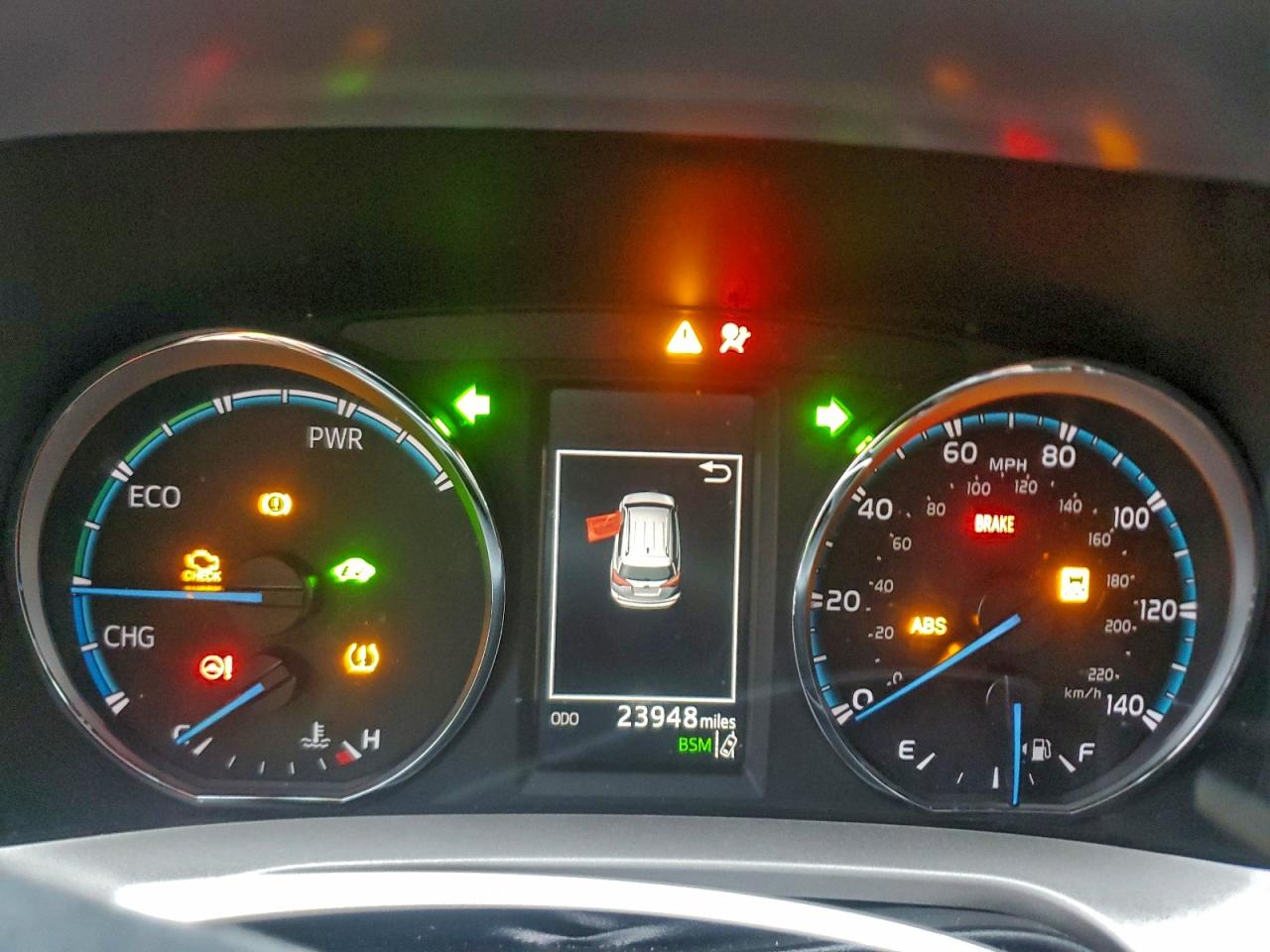 2018 TOYOTA RAV4 HV LIMITED photo 9