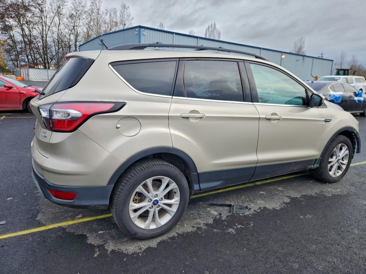 2017 FORD ESCAPE SE photo 3