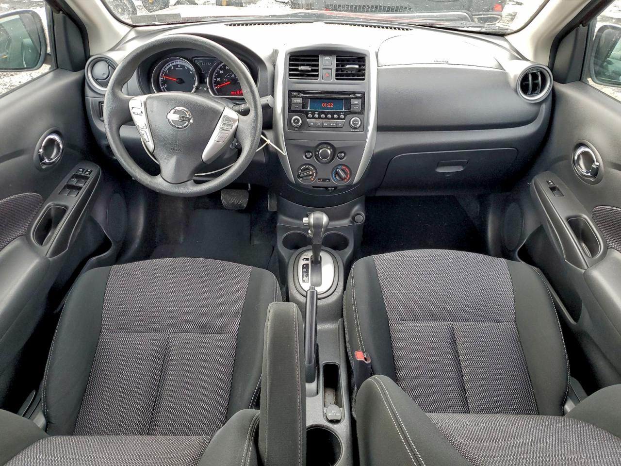2018 NISSAN VERSA S photo 8