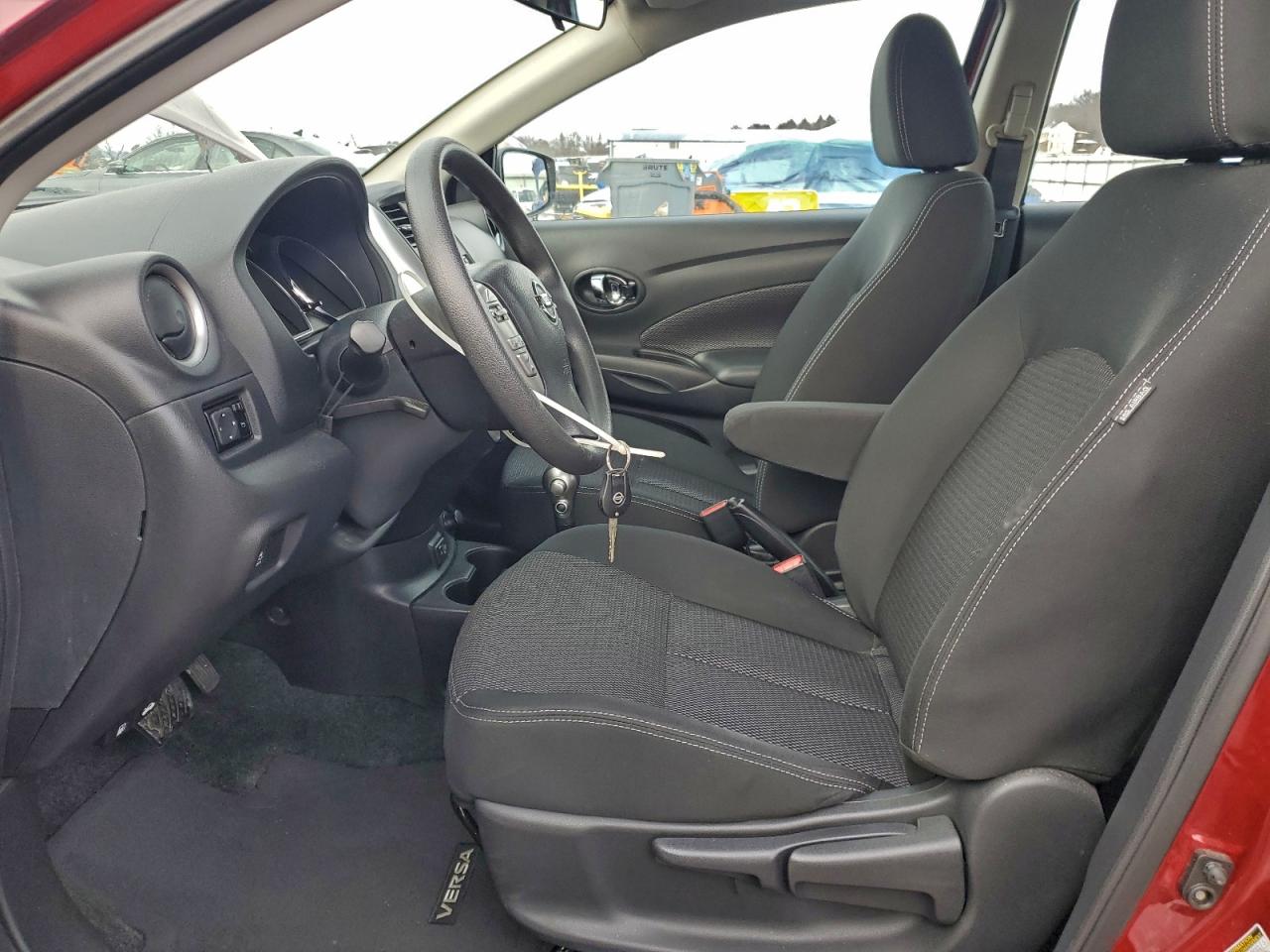 2018 NISSAN VERSA S photo 7