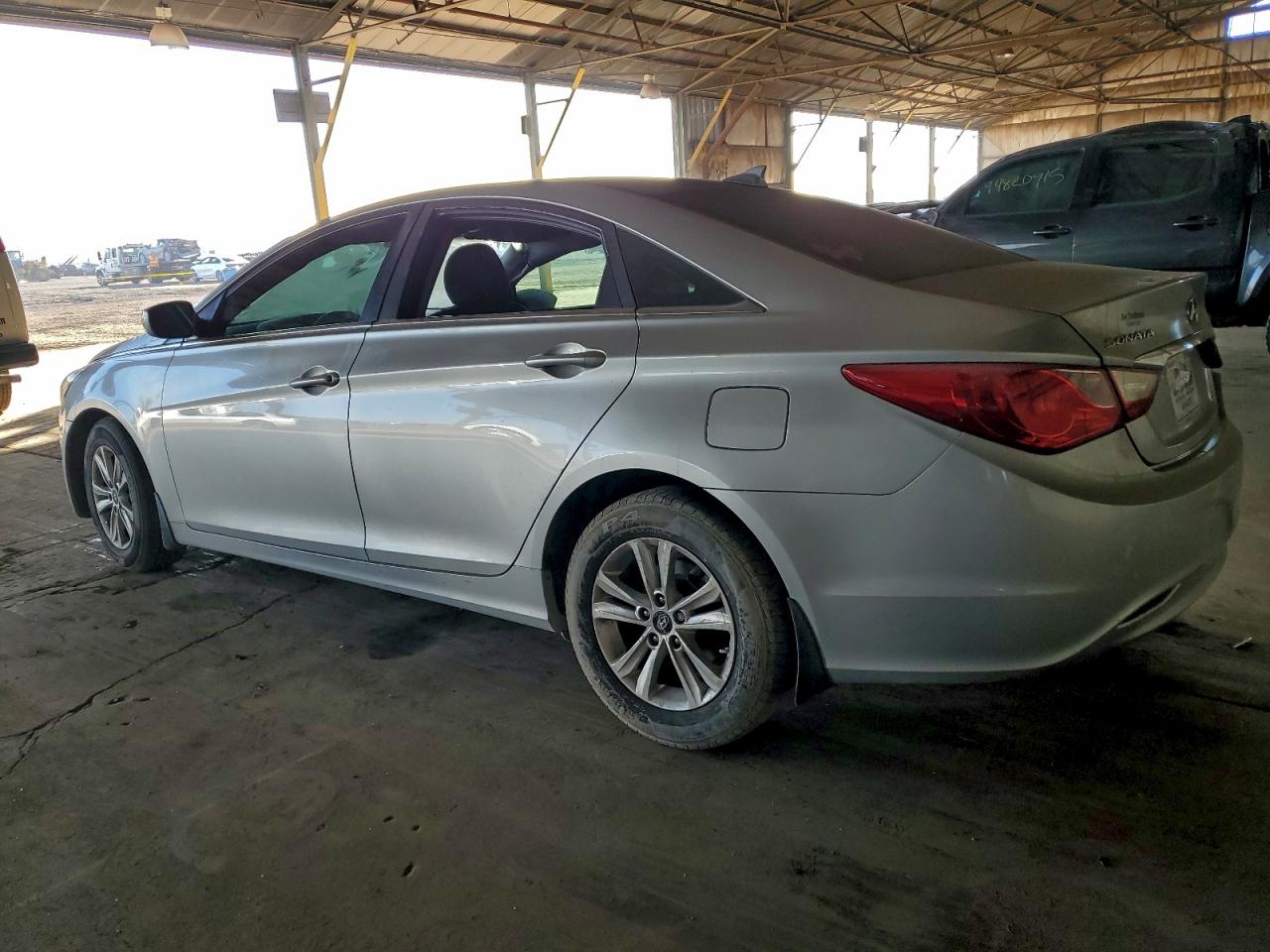 2013 HYUNDAI SONATA GLS photo 2